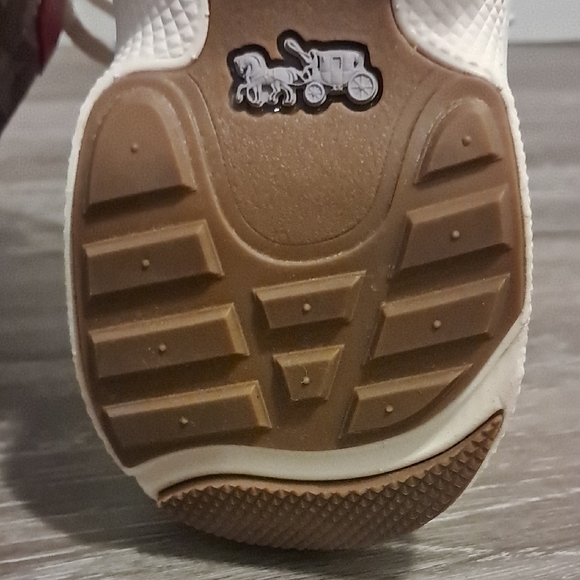 Coach Sneakers Women Size 7 New Never Worn (Nice) - Picture 7 of 16